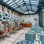 Joyce - Astotel Hotel Paris