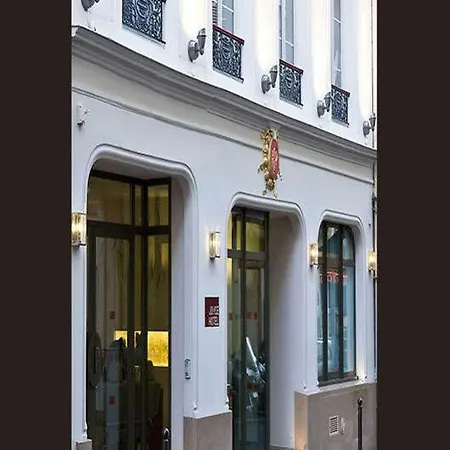 Joyce - Astotel Hotel Parigi