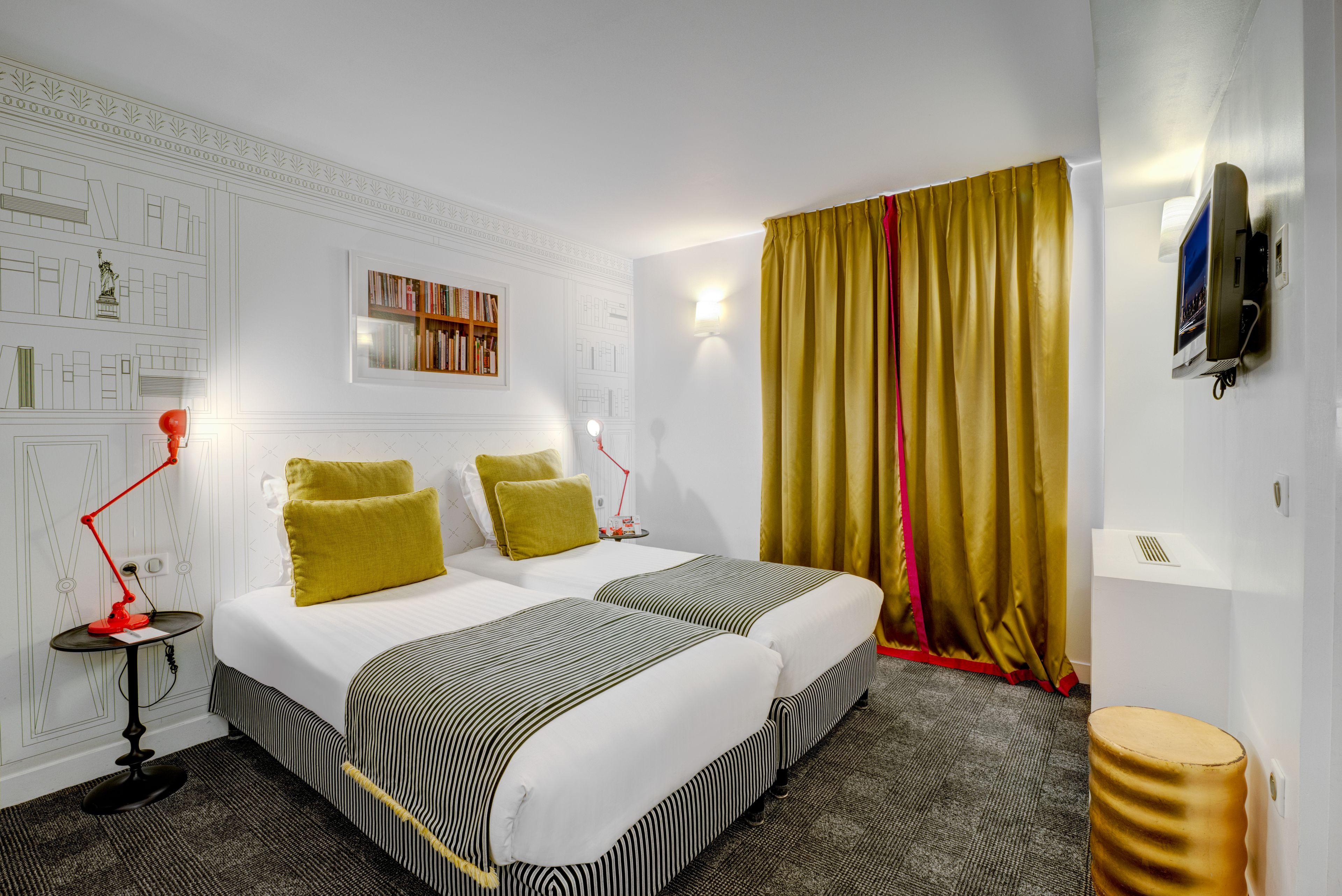 Joyce - Astotel Paris