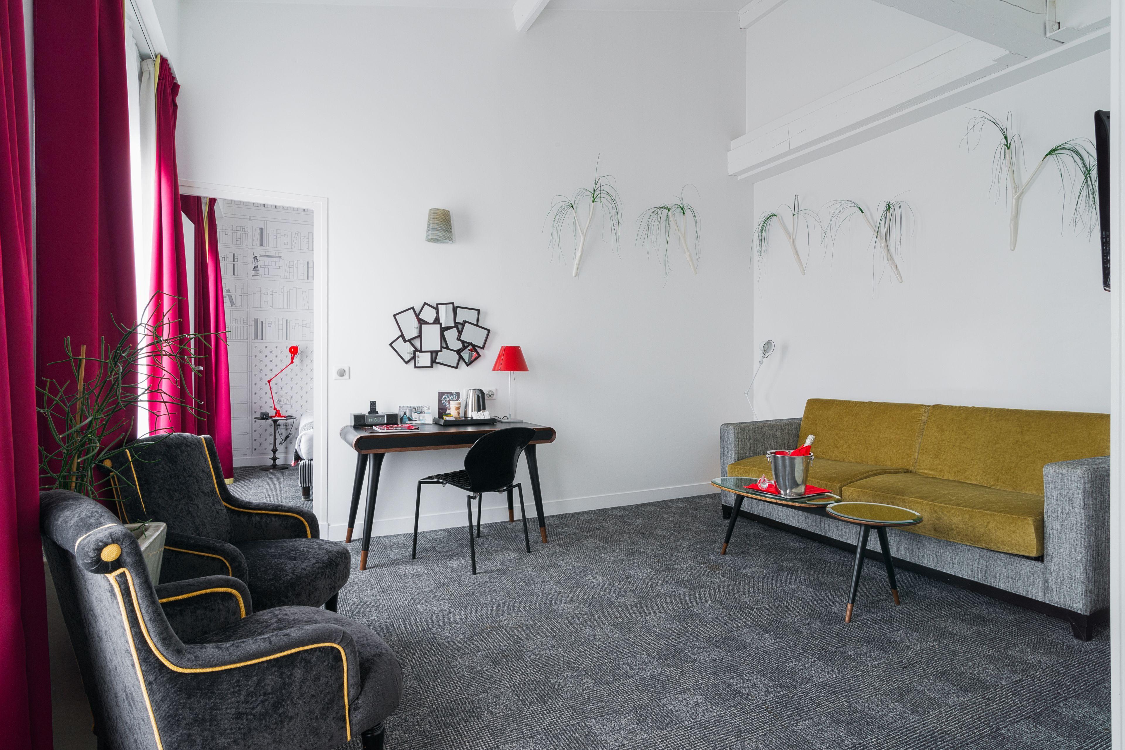 Joyce - Astotel Hotel