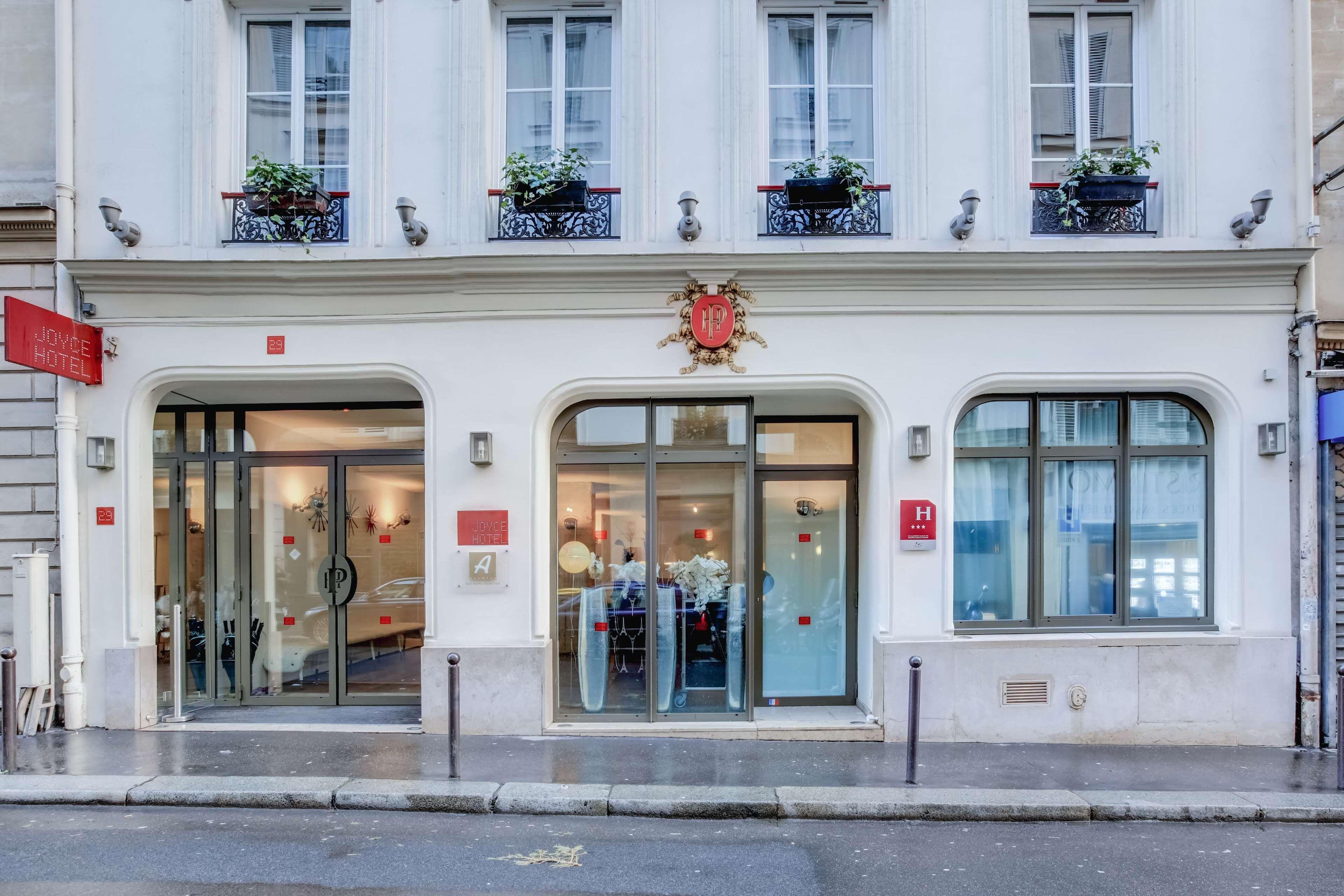 Joyce - Astotel Hotel Paris