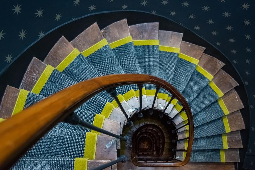 Joyce - Astotel Hotel