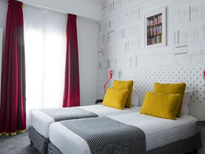 Joyce - Astotel Hotel 3*