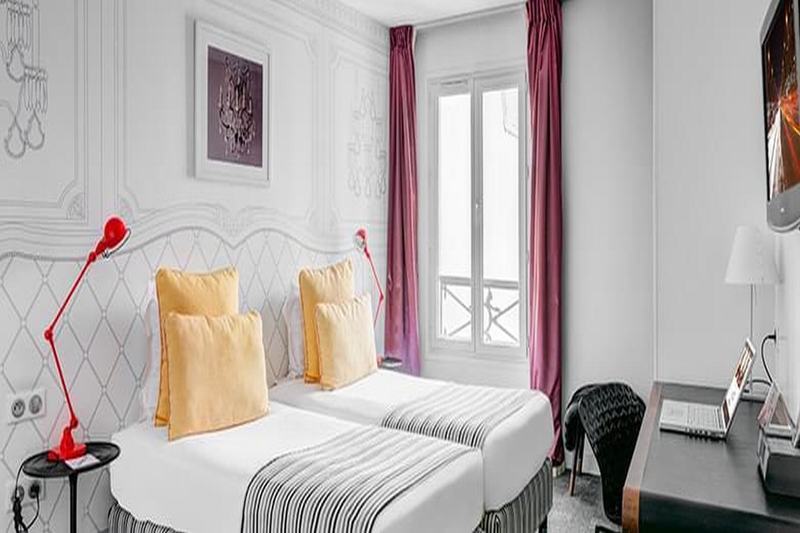 Joyce - Astotel Parigi